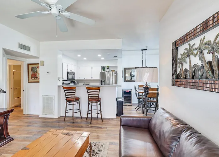 1 Mi To Beach: Havasu W/ Balcony Holiday home